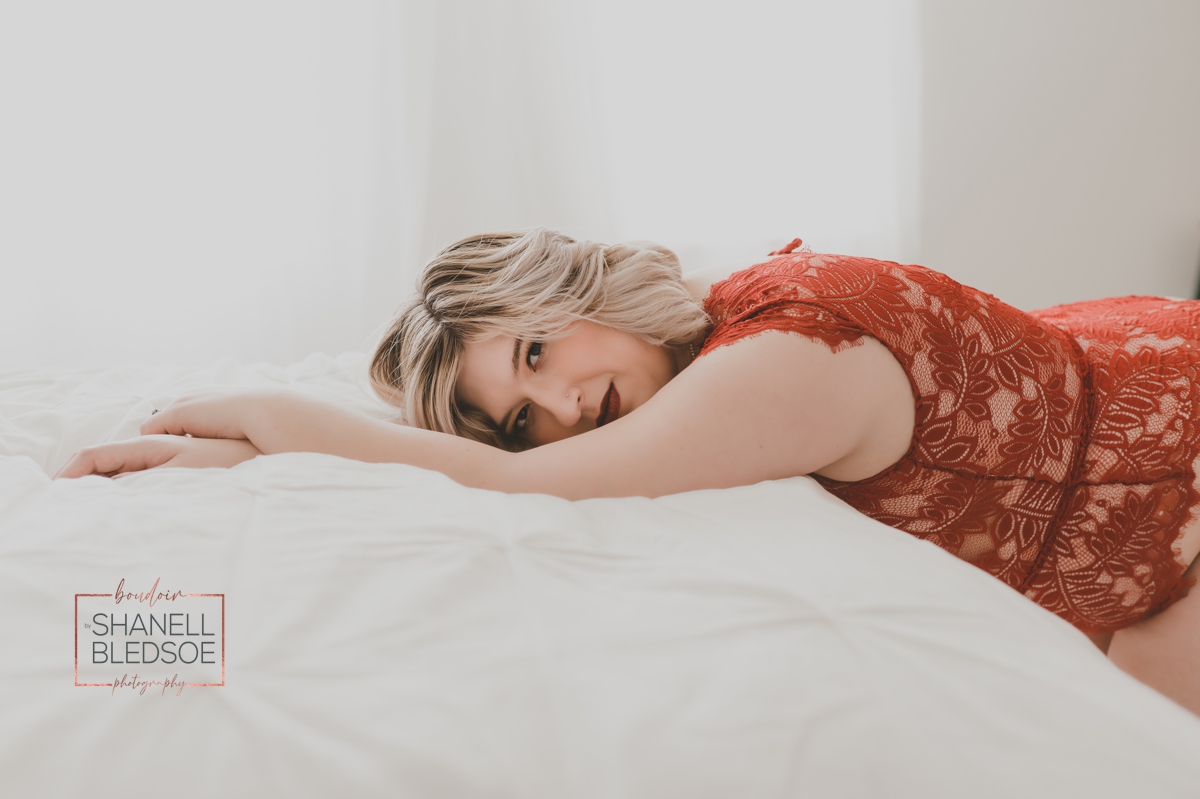 empowering boudoir photography in Knoxville